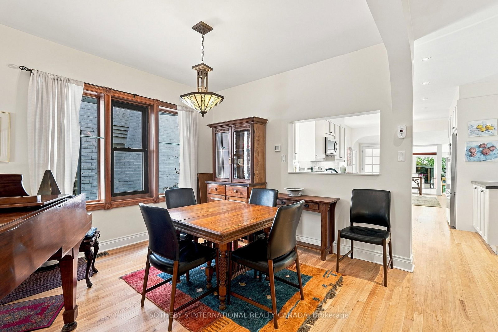 356 Howland Avenue • Toronto, ON photo 5