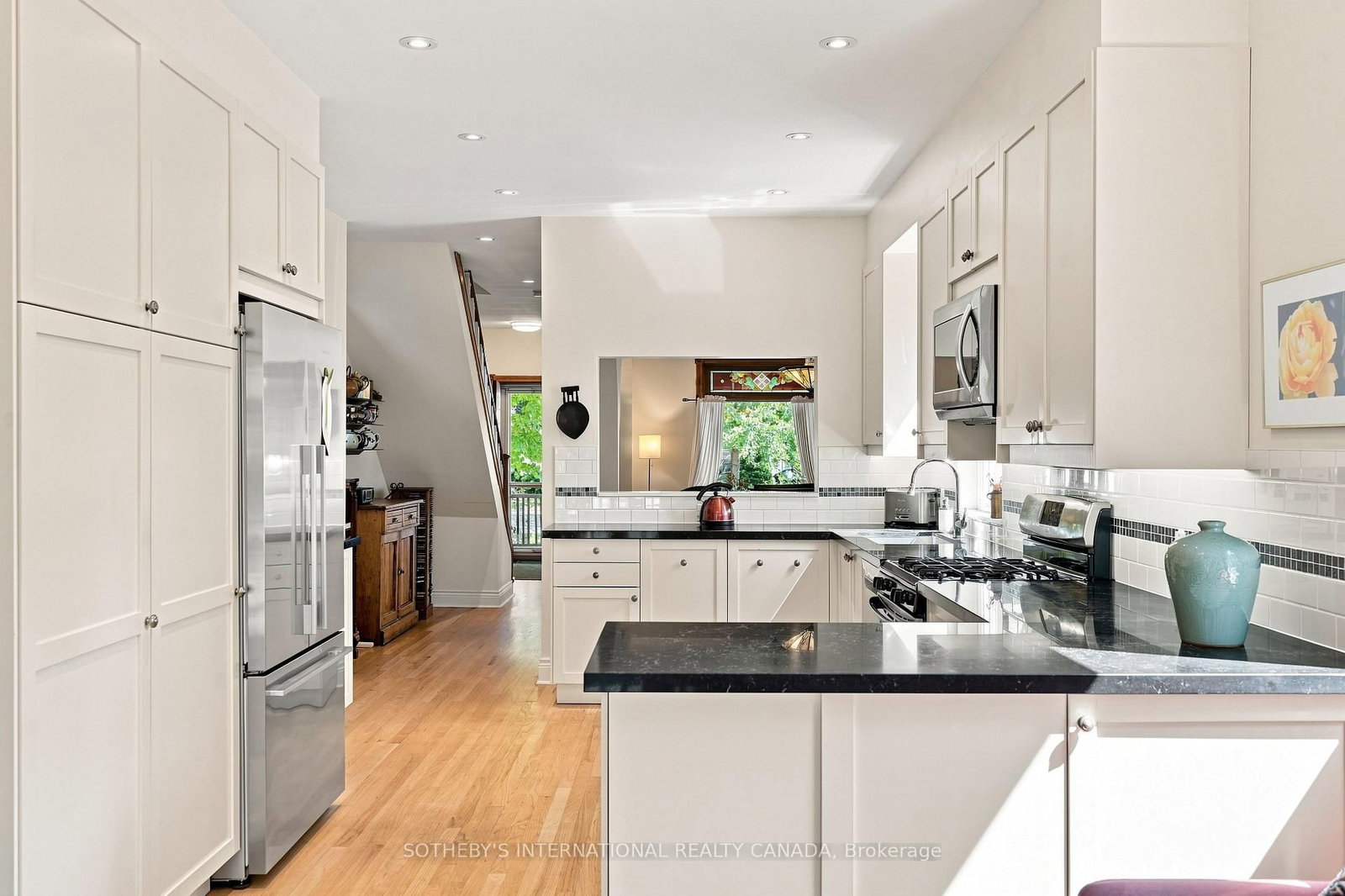 356 Howland Avenue • Toronto, ON photo 6