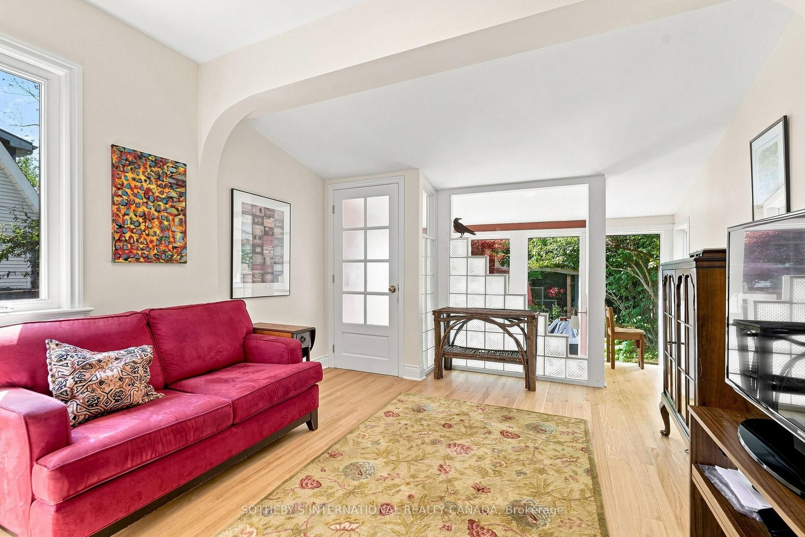 356 Howland Avenue • Toronto, ON photo 8
