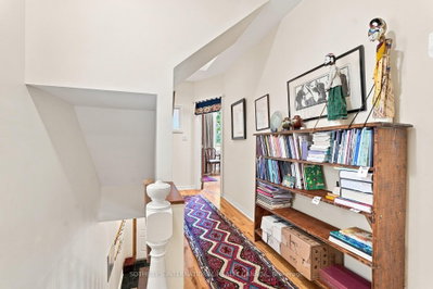 356 Howland Avenue • Toronto, ON photo 9