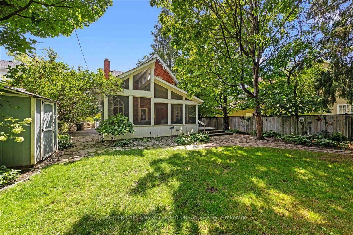 62 Wentworth Avenue • Toronto, ON photo 38