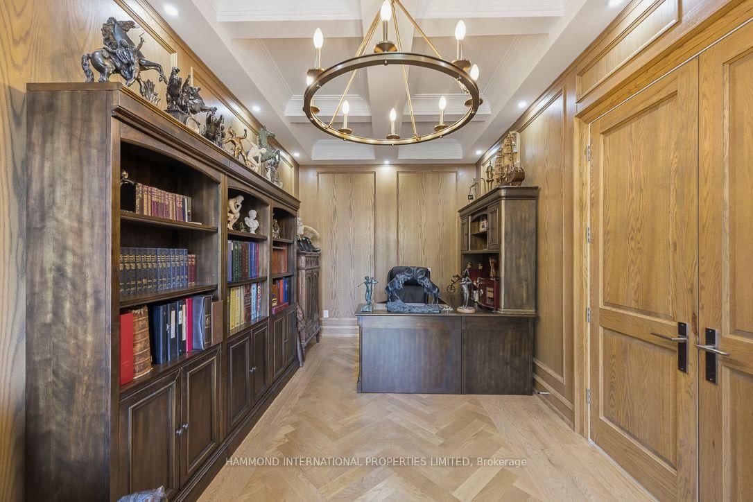 118 Laurentide Drive • Toronto, ON photo 15