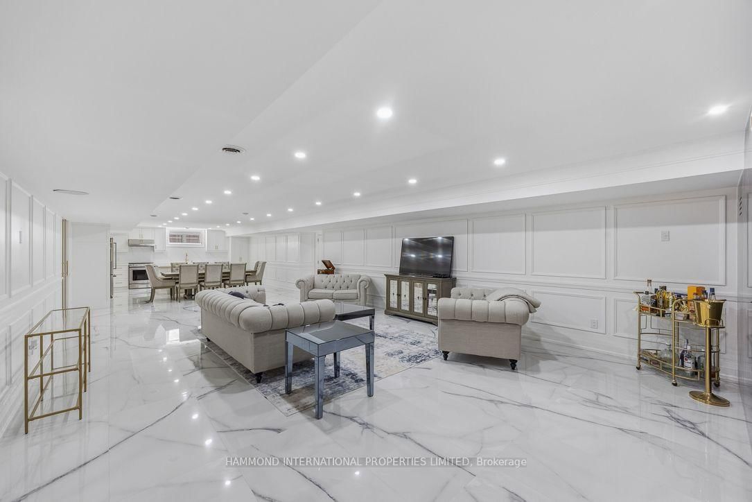 118 Laurentide Drive • Toronto, ON photo 22