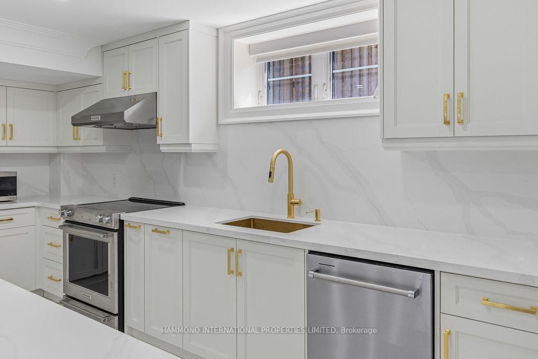 118 Laurentide Drive • Toronto, ON photo 26