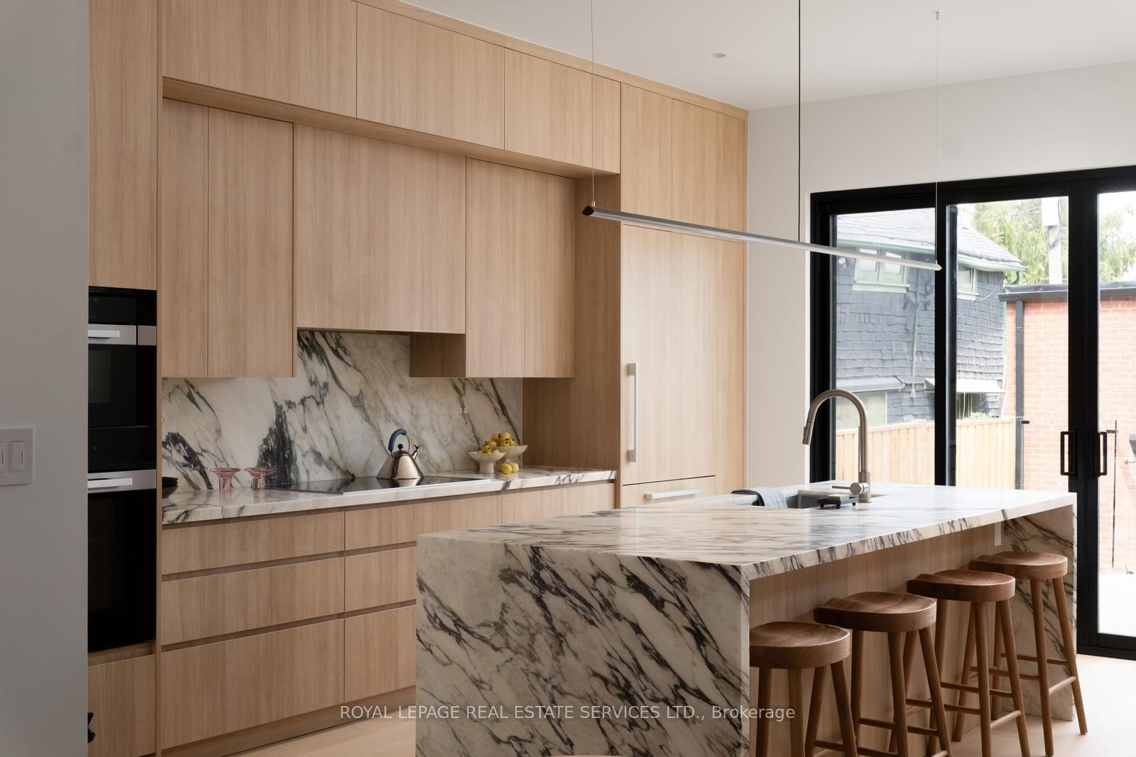 393A Arlington Avenue • Toronto, ON photo 14