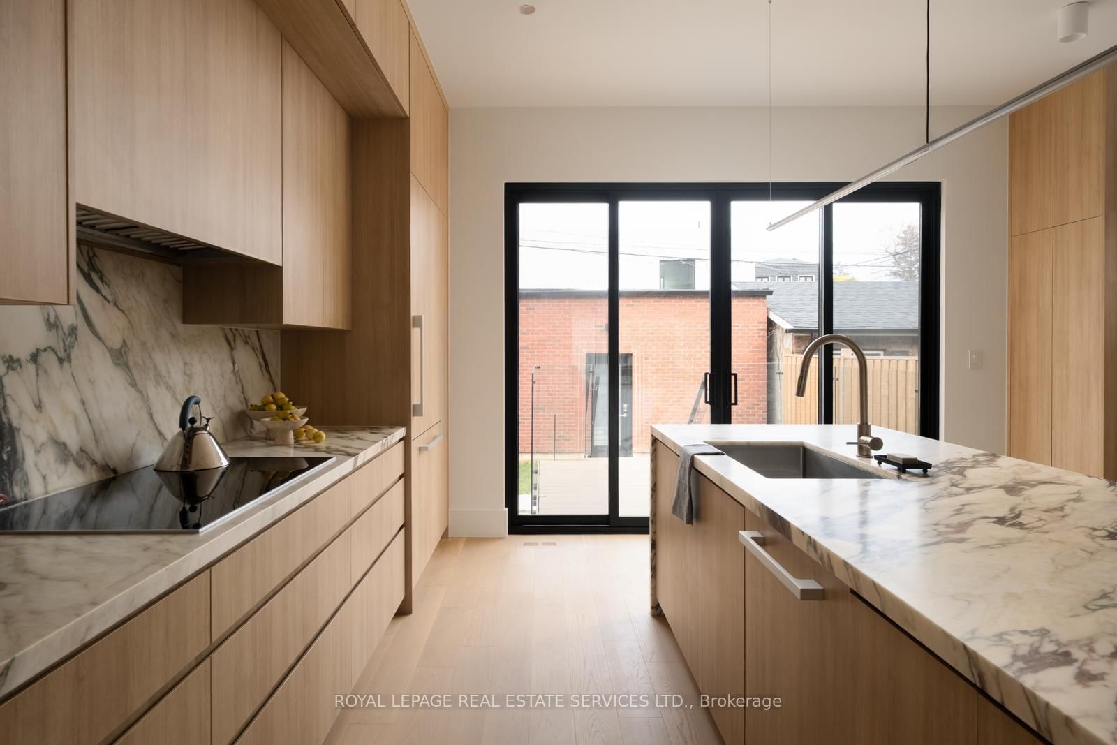 393A Arlington Avenue • Toronto, ON photo 16