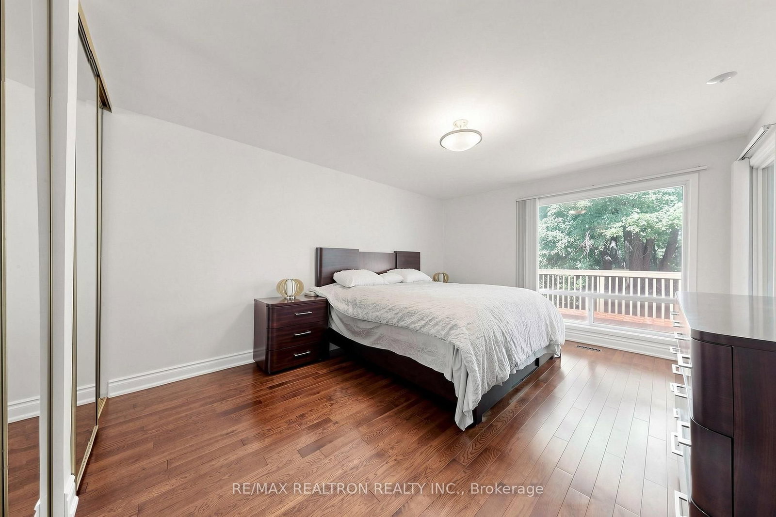 123 Francine Drive • Toronto, ON photo 14
