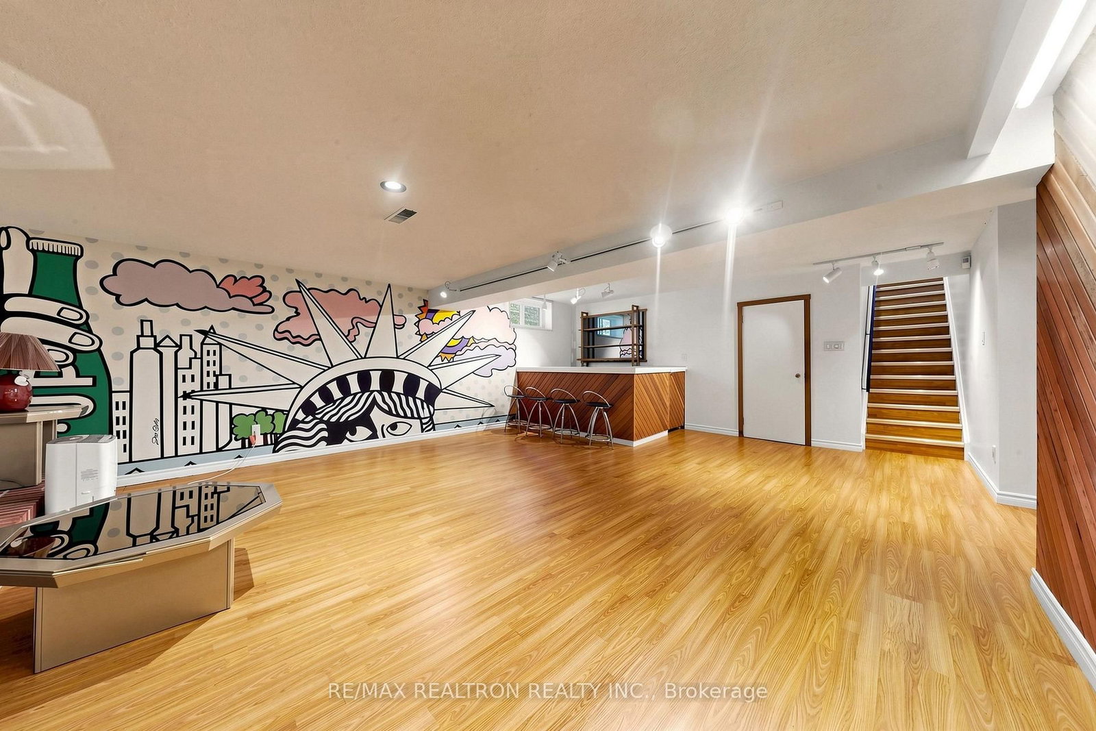 123 Francine Drive • Toronto, ON photo 23