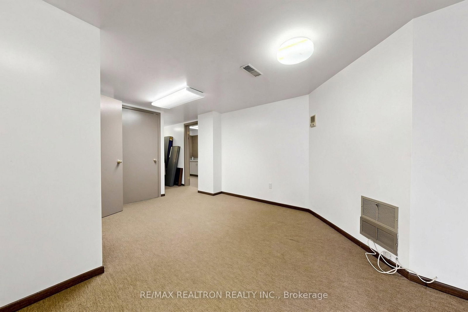 123 Francine Drive • Toronto, ON photo 32