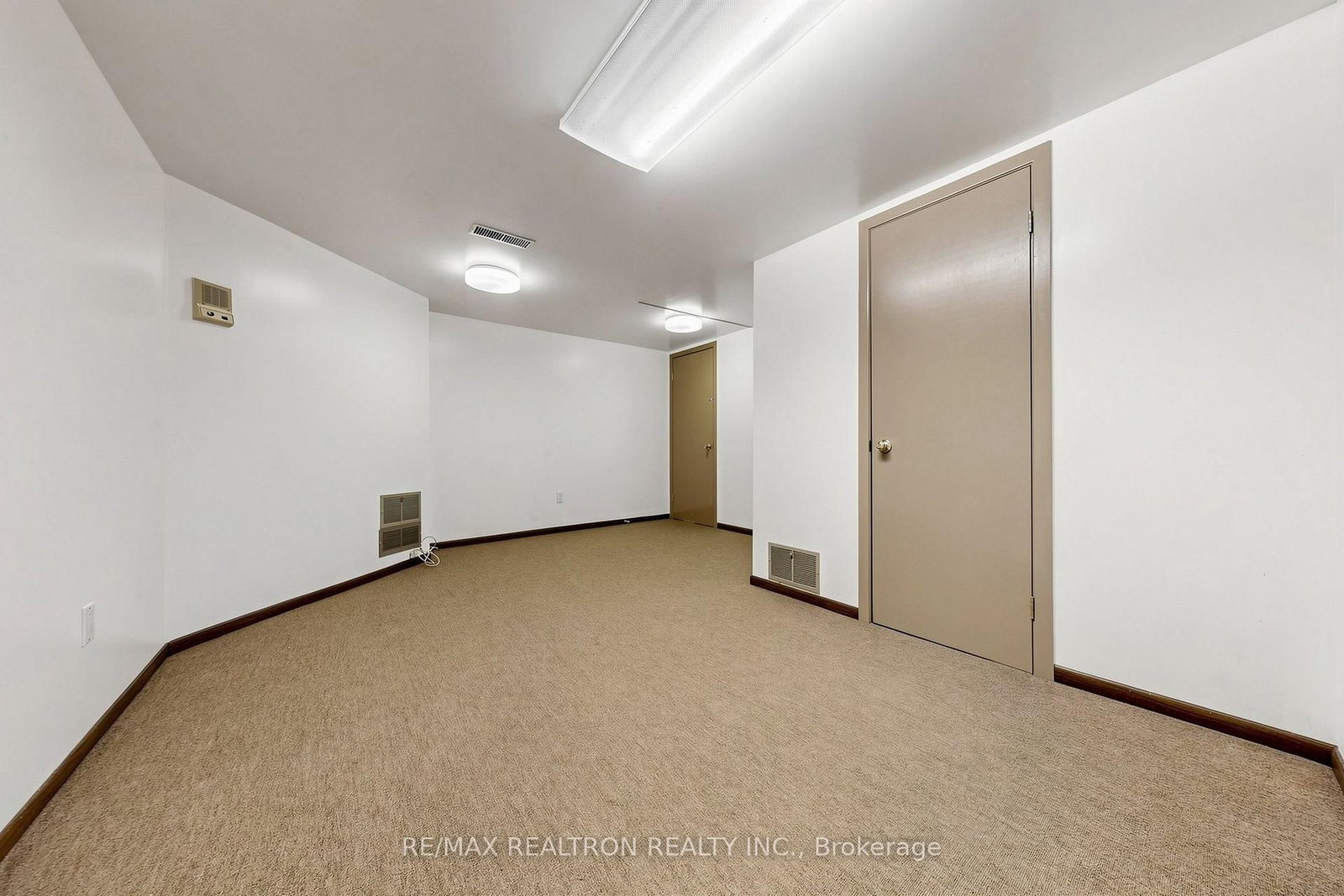 123 Francine Drive • Toronto, ON photo 35