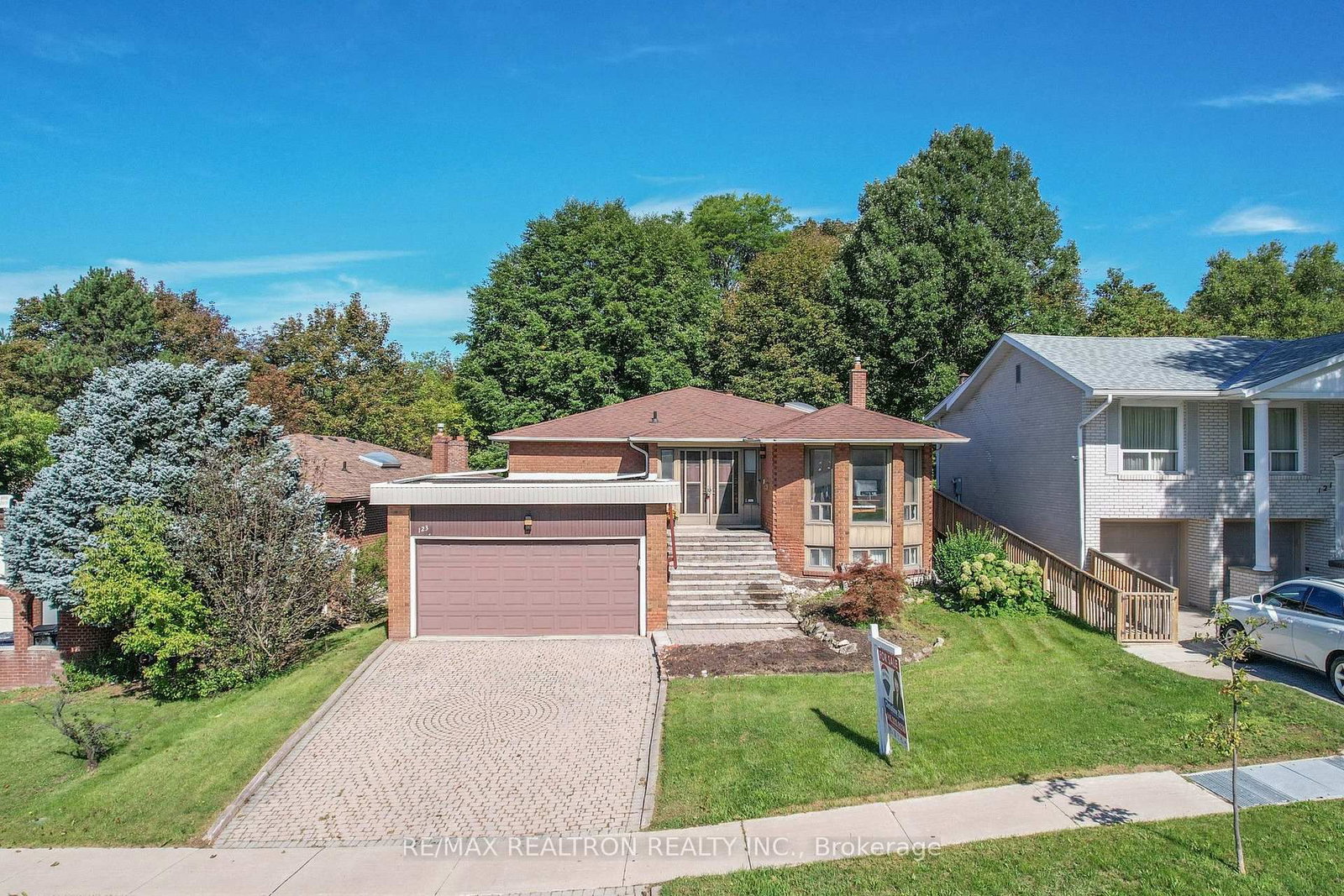 123 Francine Drive • Toronto, ON photo 42