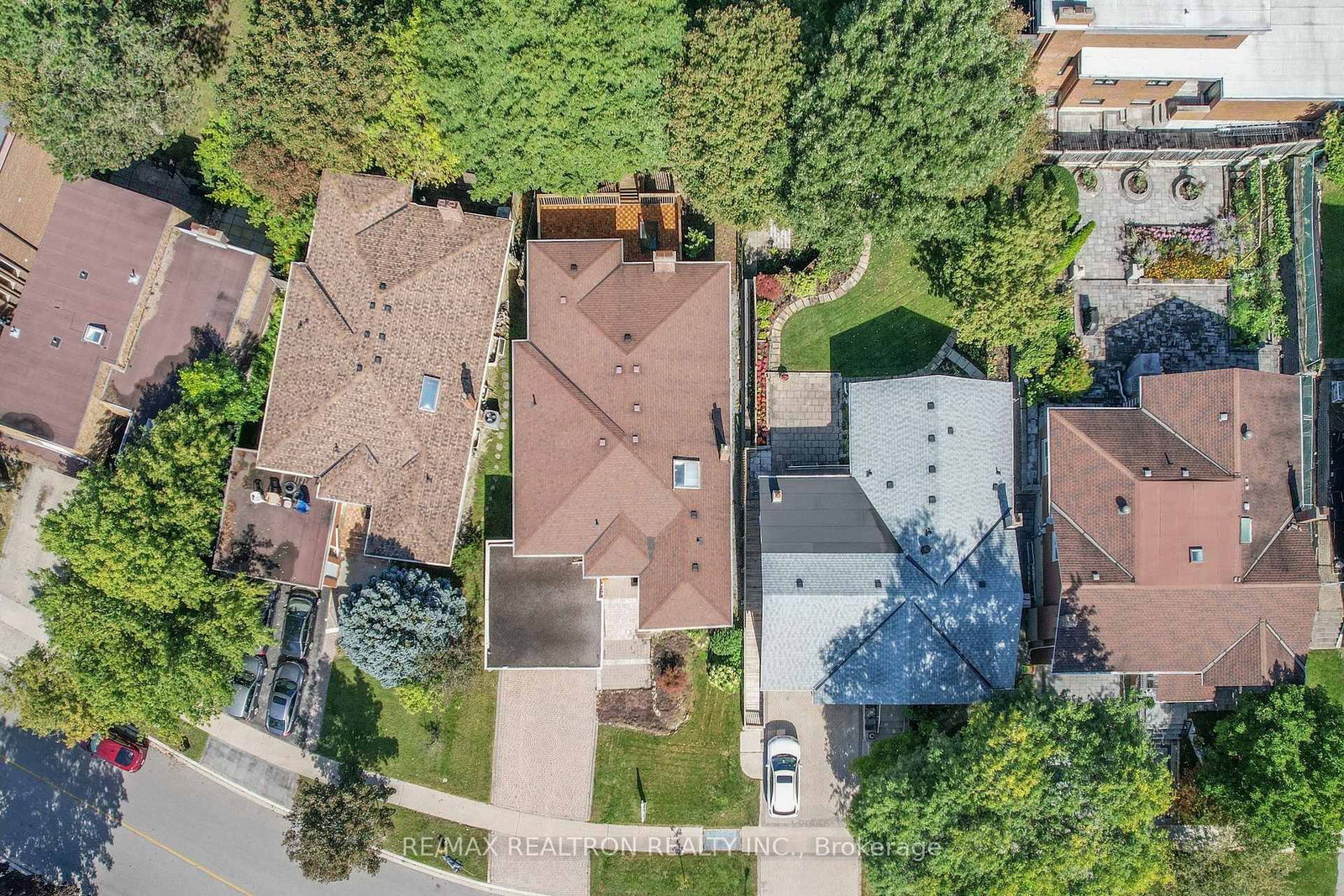 123 Francine Drive • Toronto, ON photo 44