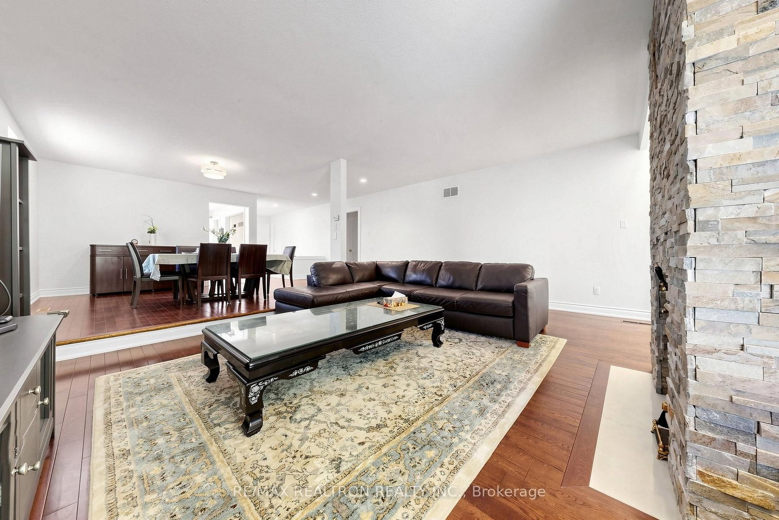 123 Francine Drive • Toronto, ON photo 6
