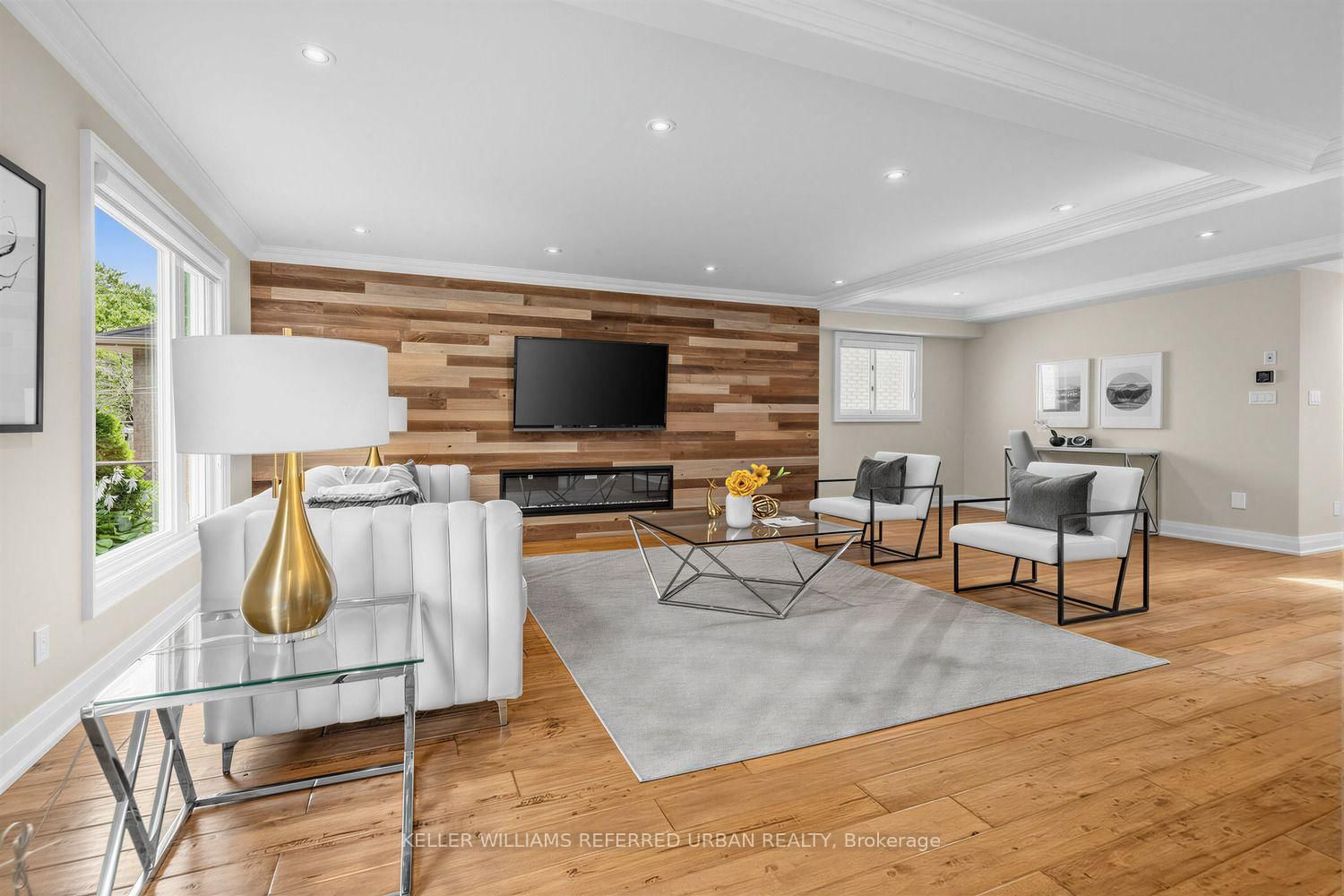 90 Holmes Avenue • Toronto, ON photo 14