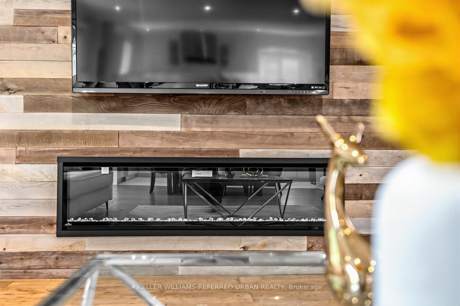 90 Holmes Avenue • Toronto, ON photo 19