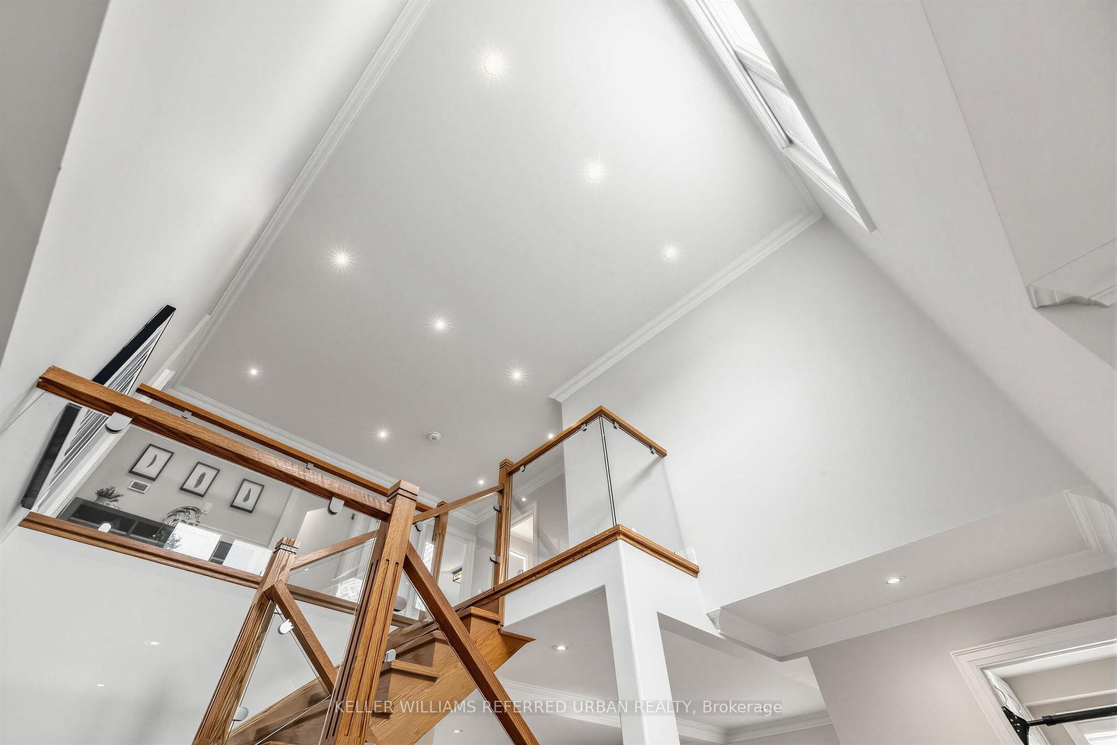 90 Holmes Avenue • Toronto, ON photo 21