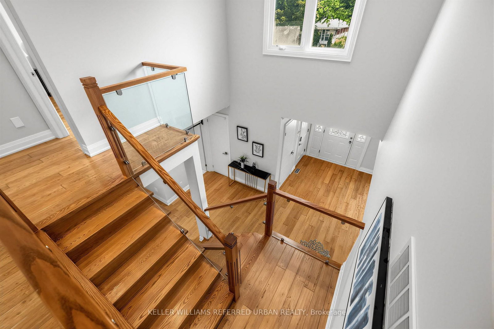 90 Holmes Avenue • Toronto, ON photo 23