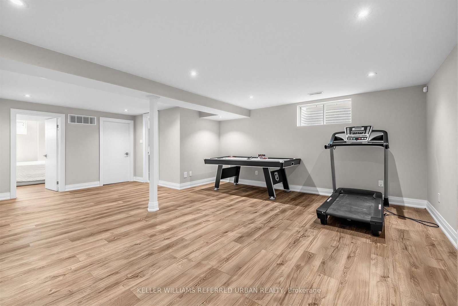 90 Holmes Avenue • Toronto, ON photo 33