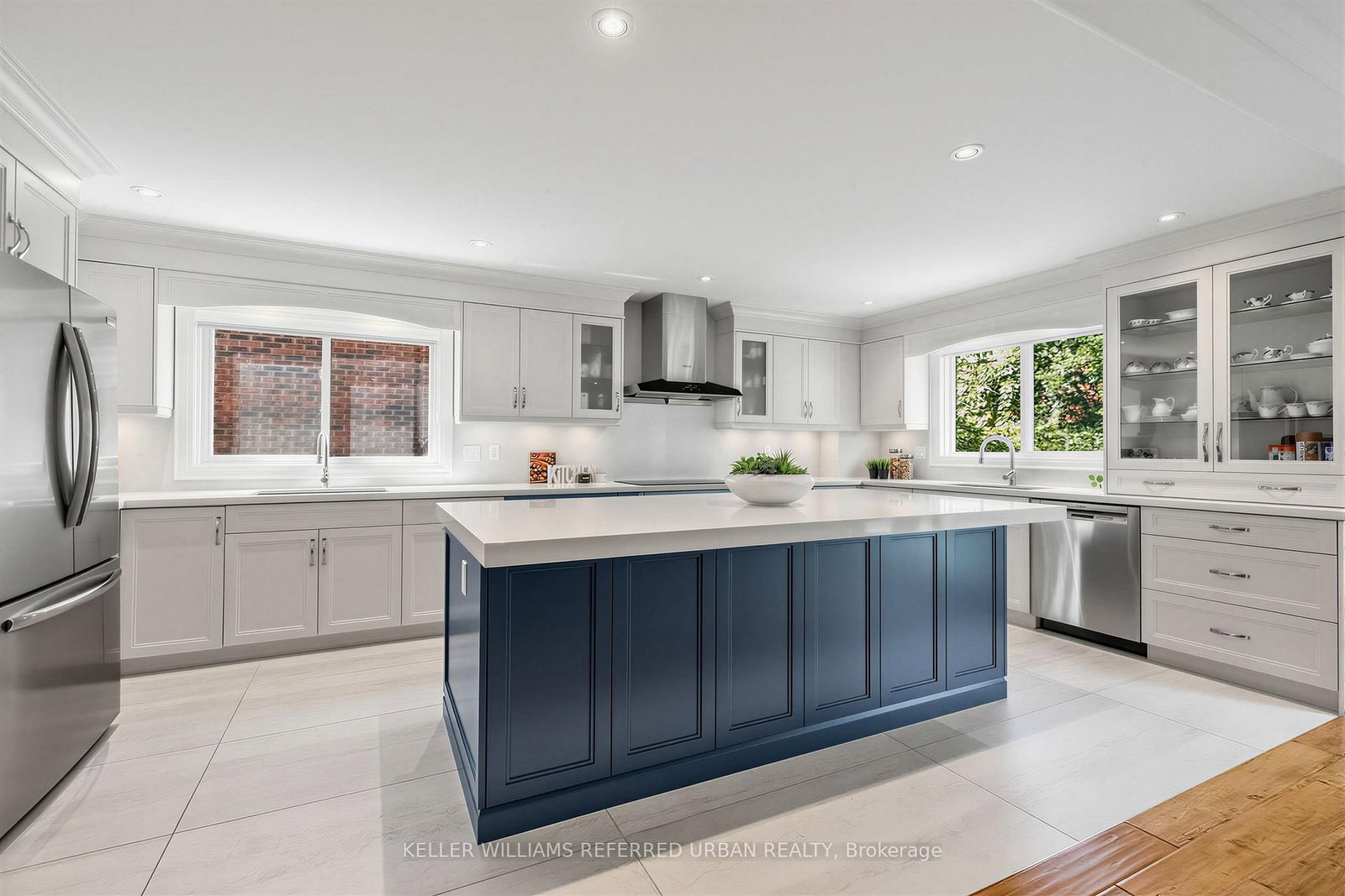 90 Holmes Avenue • Toronto, ON photo 7