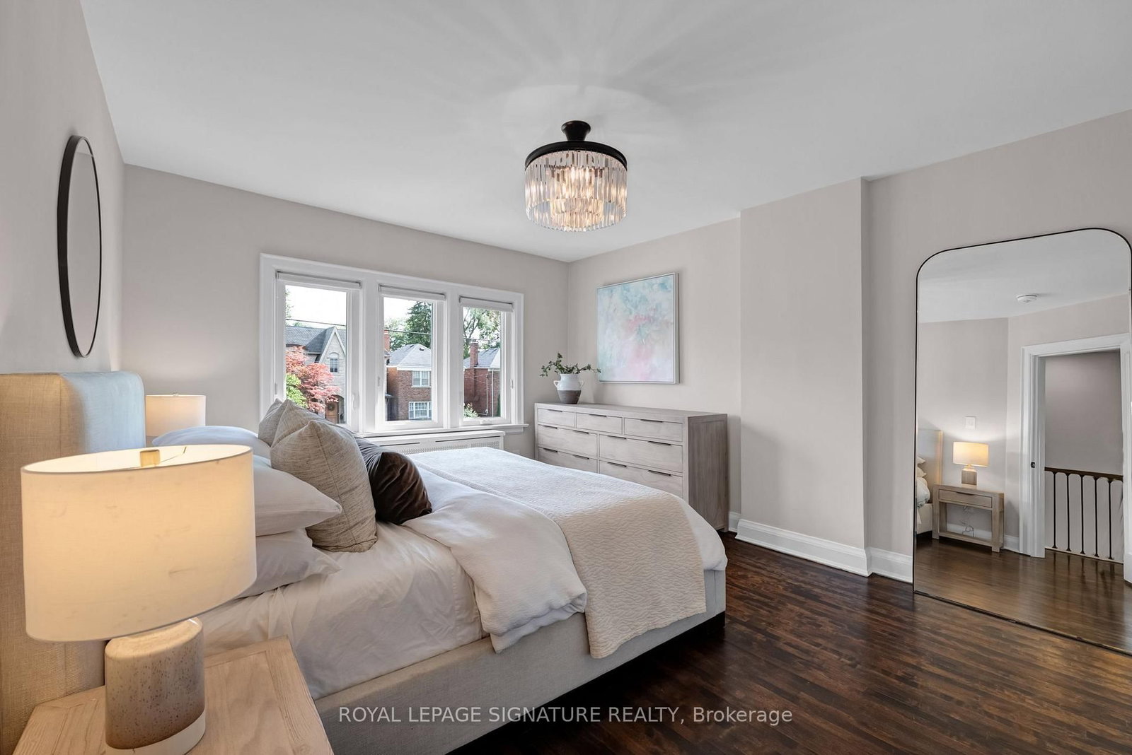 124 Donlea Drive • Toronto, ON photo 16