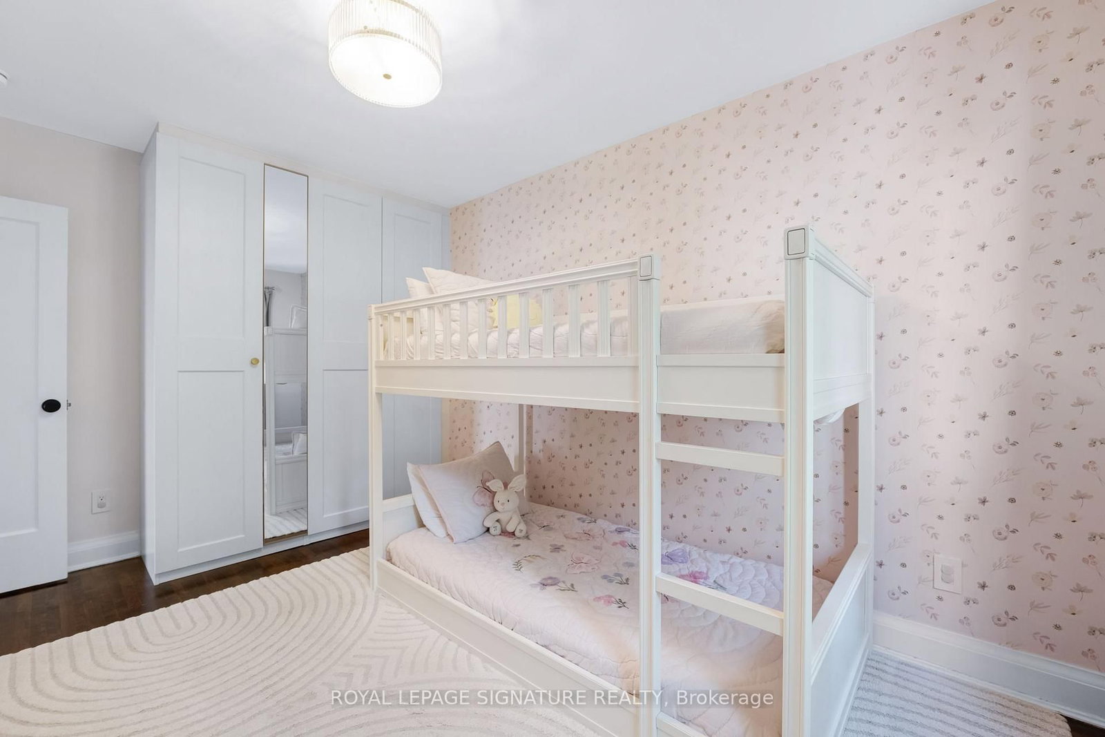124 Donlea Drive • Toronto, ON photo 20
