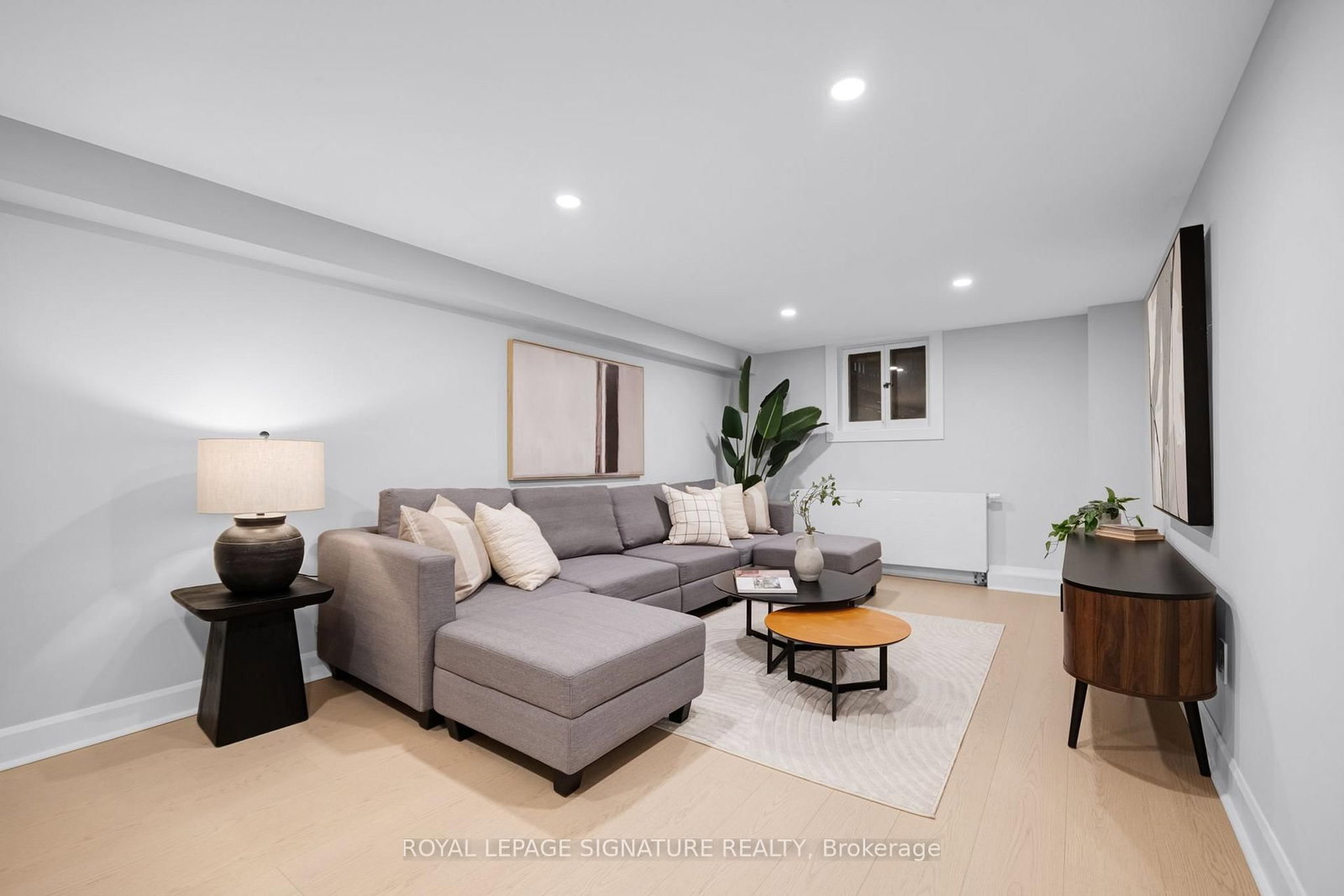 124 Donlea Drive • Toronto, ON photo 24
