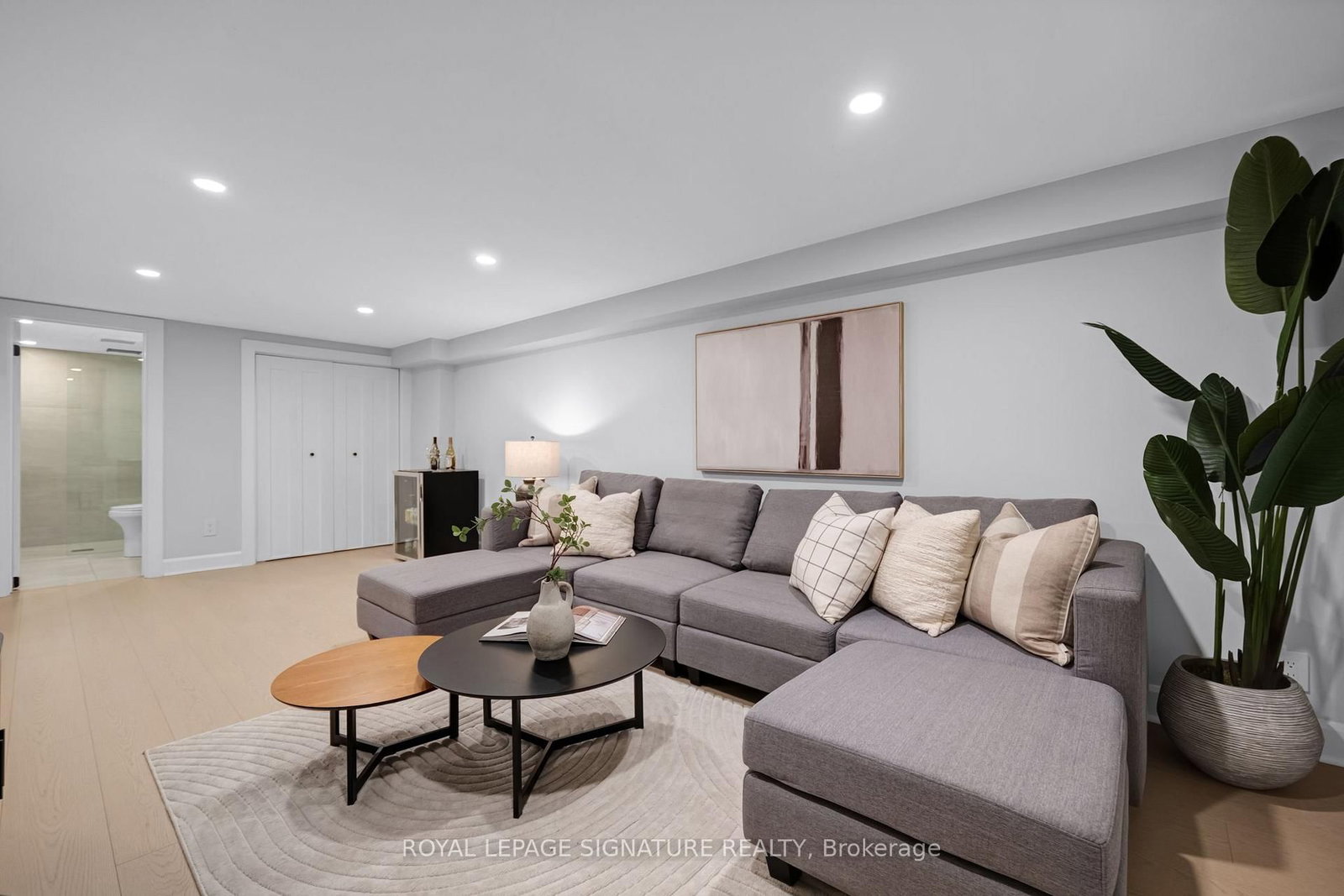 124 Donlea Drive • Toronto, ON photo 26