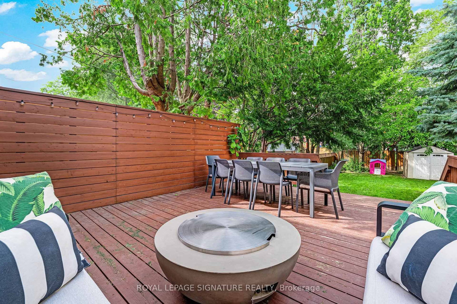 124 Donlea Drive • Toronto, ON photo 37