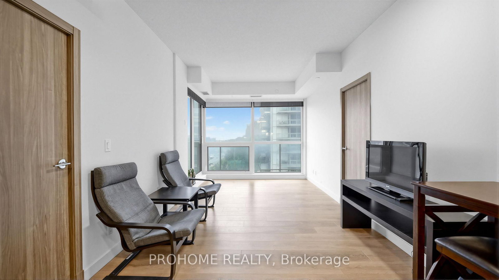 27 McMahon Drive • #1006 • Toronto, ON photo 10