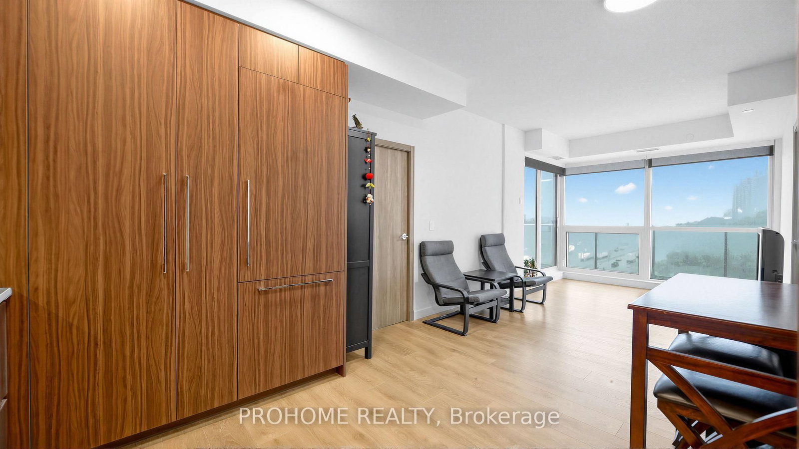 27 McMahon Drive • #1006 • Toronto, ON photo 13