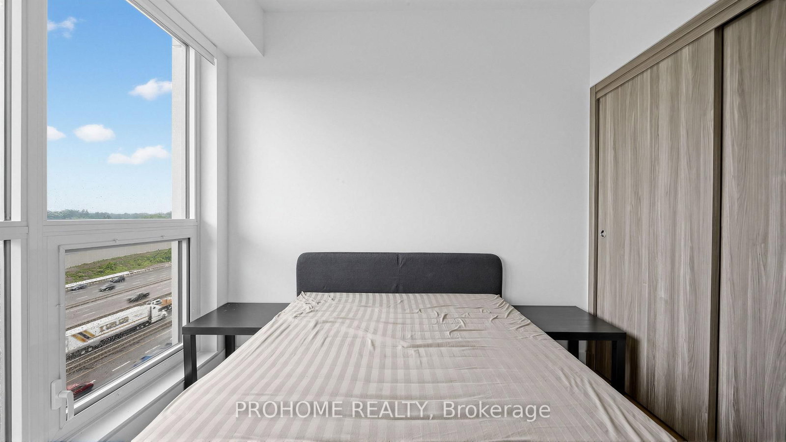 27 McMahon Drive • #1006 • Toronto, ON photo 21