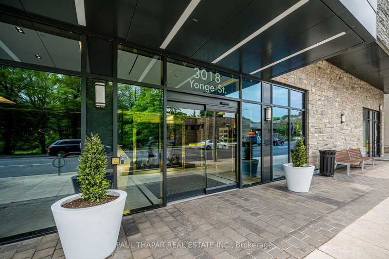 1114 - 3018 Yonge Street