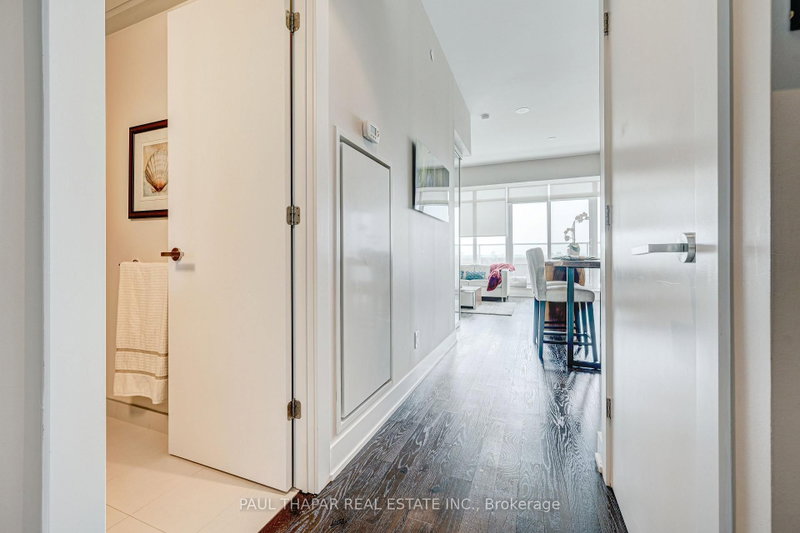 1114 - 3018 Yonge Street