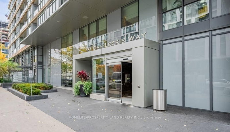717 - 151 Dan Leckie Way