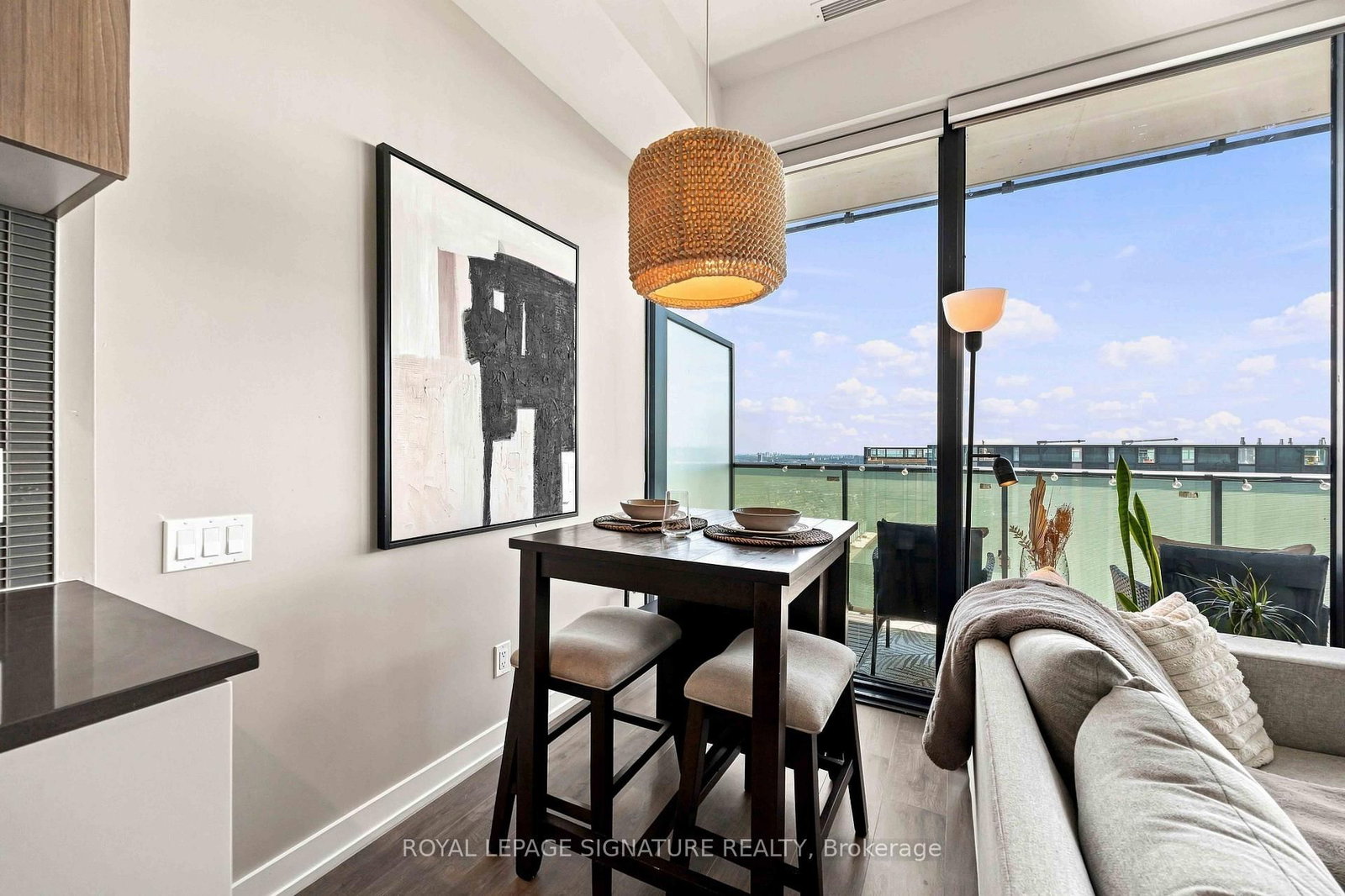 161 Roehampton Avenue • #4305 • Toronto, ON photo 10