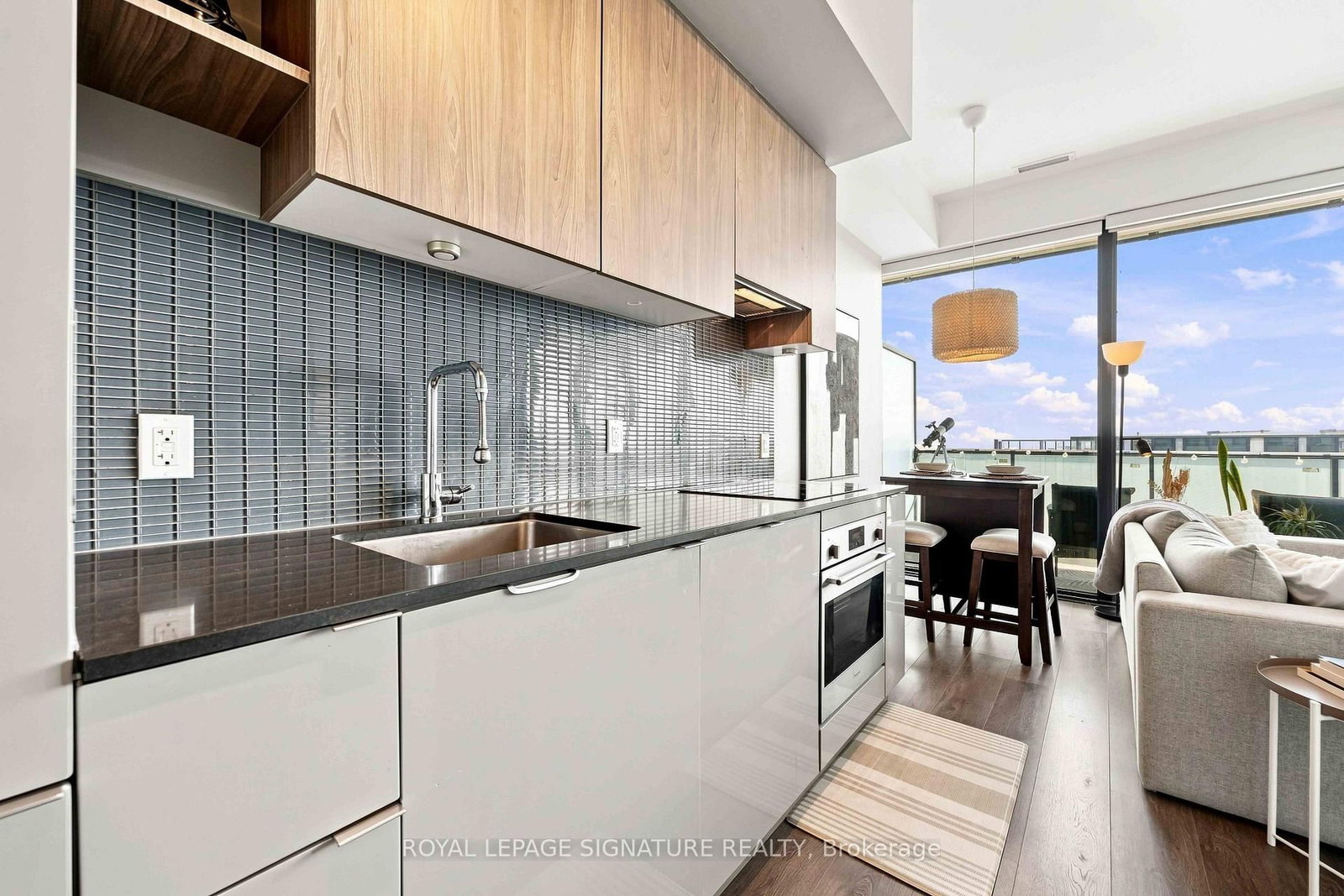 161 Roehampton Avenue • #4305 • Toronto, ON photo 12