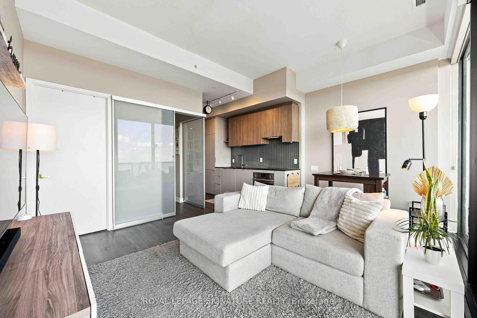 161 Roehampton Avenue • #4305 • Toronto, ON photo 6