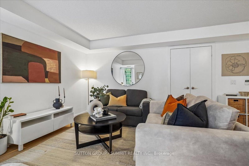 1012 - 100 Western Battery Road