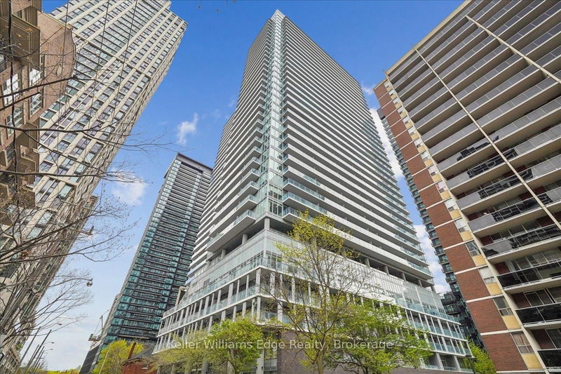 208 NT - 99 Broadway Avenue