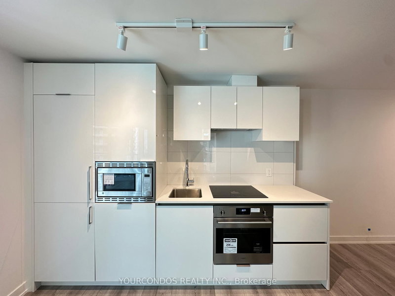 1728 - 230 SIMCOE Street