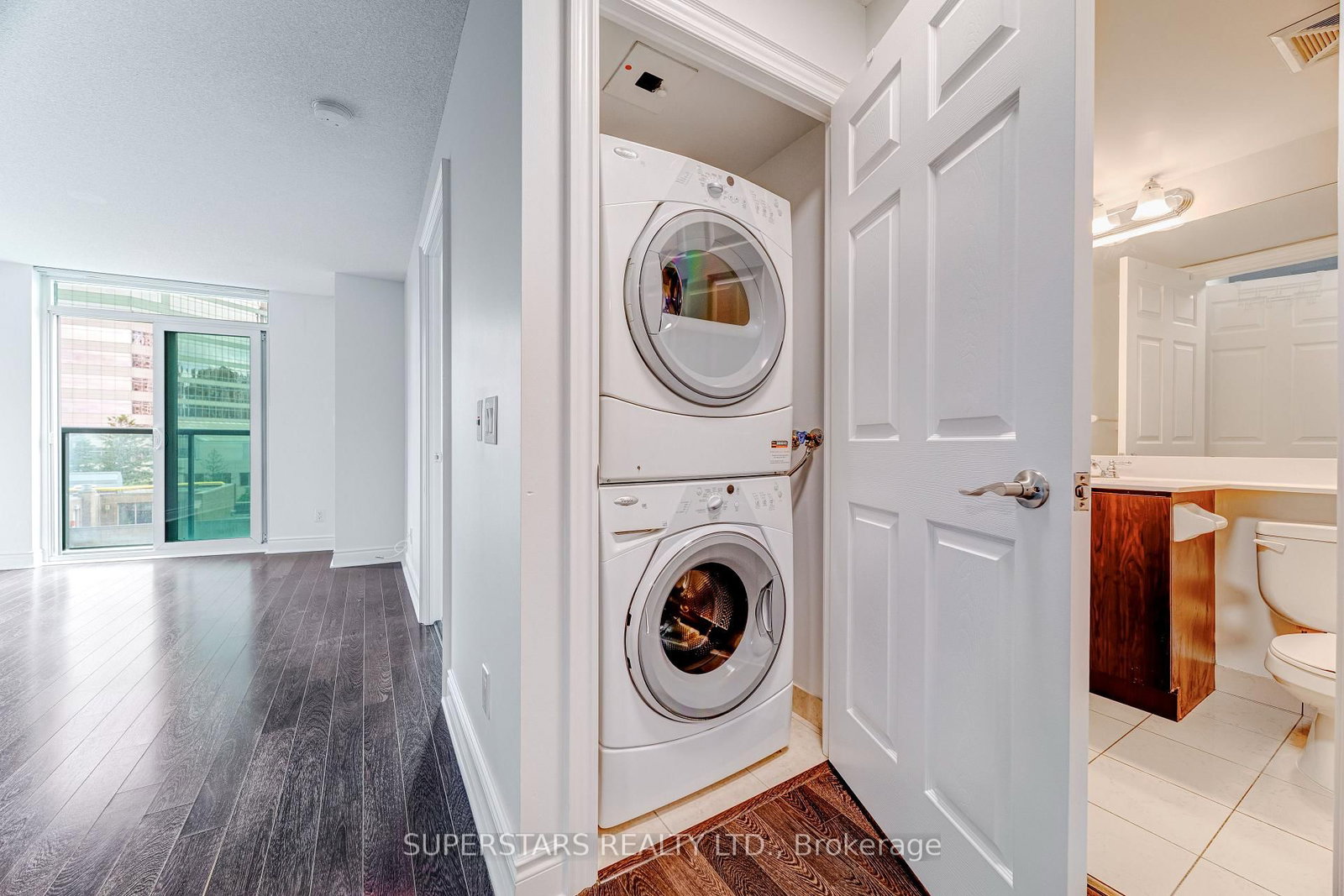 25 Greenview Avenue • #524 • Toronto, ON photo 13