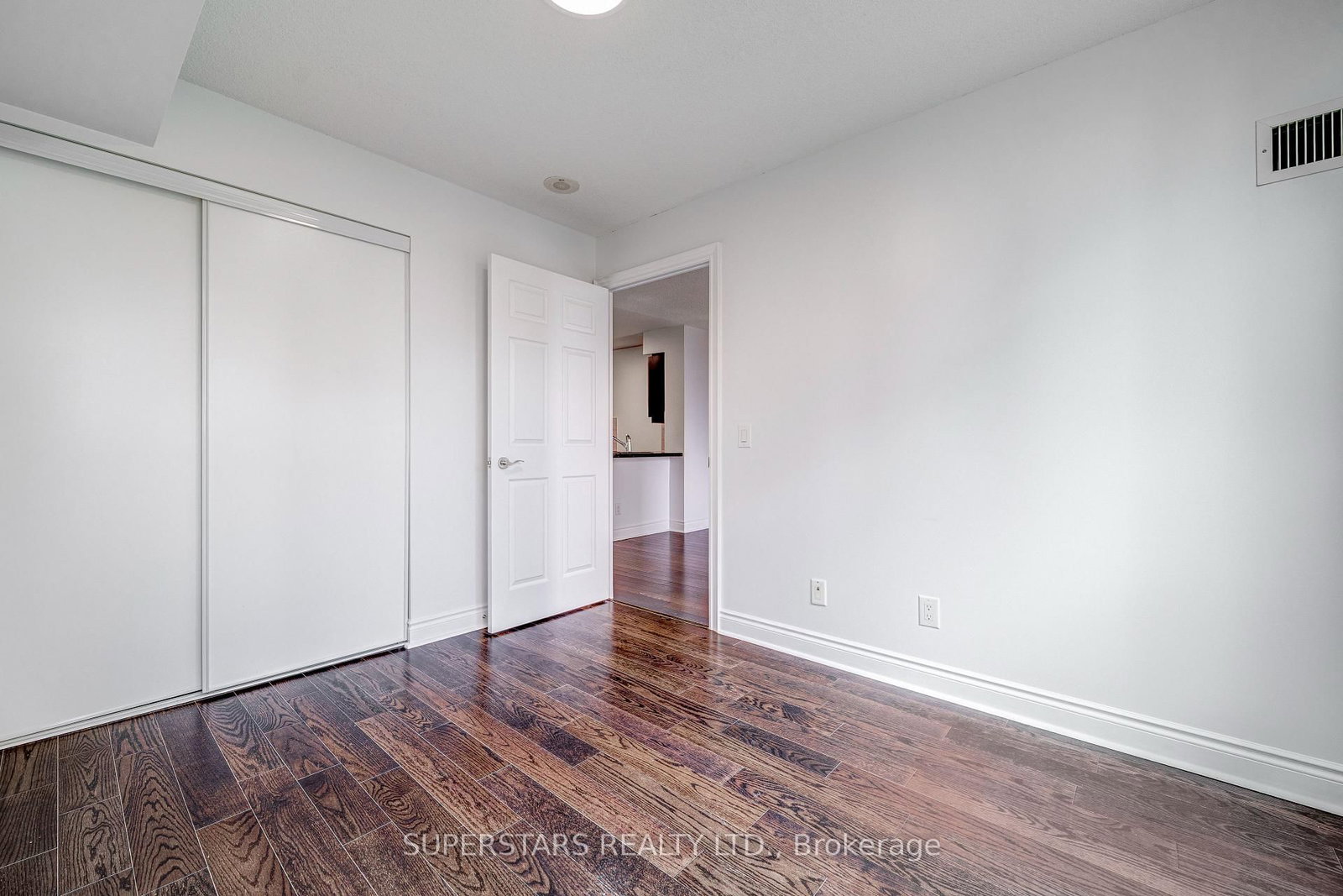 25 Greenview Avenue • #524 • Toronto, ON photo 21