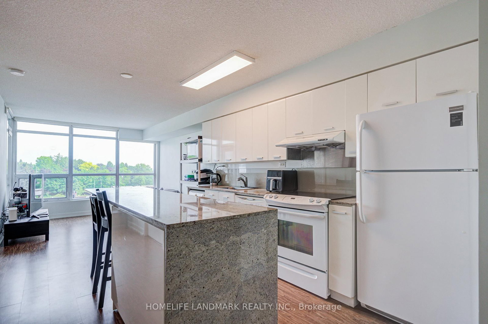 15 Singer Court • #305 • Toronto, ON photo 12