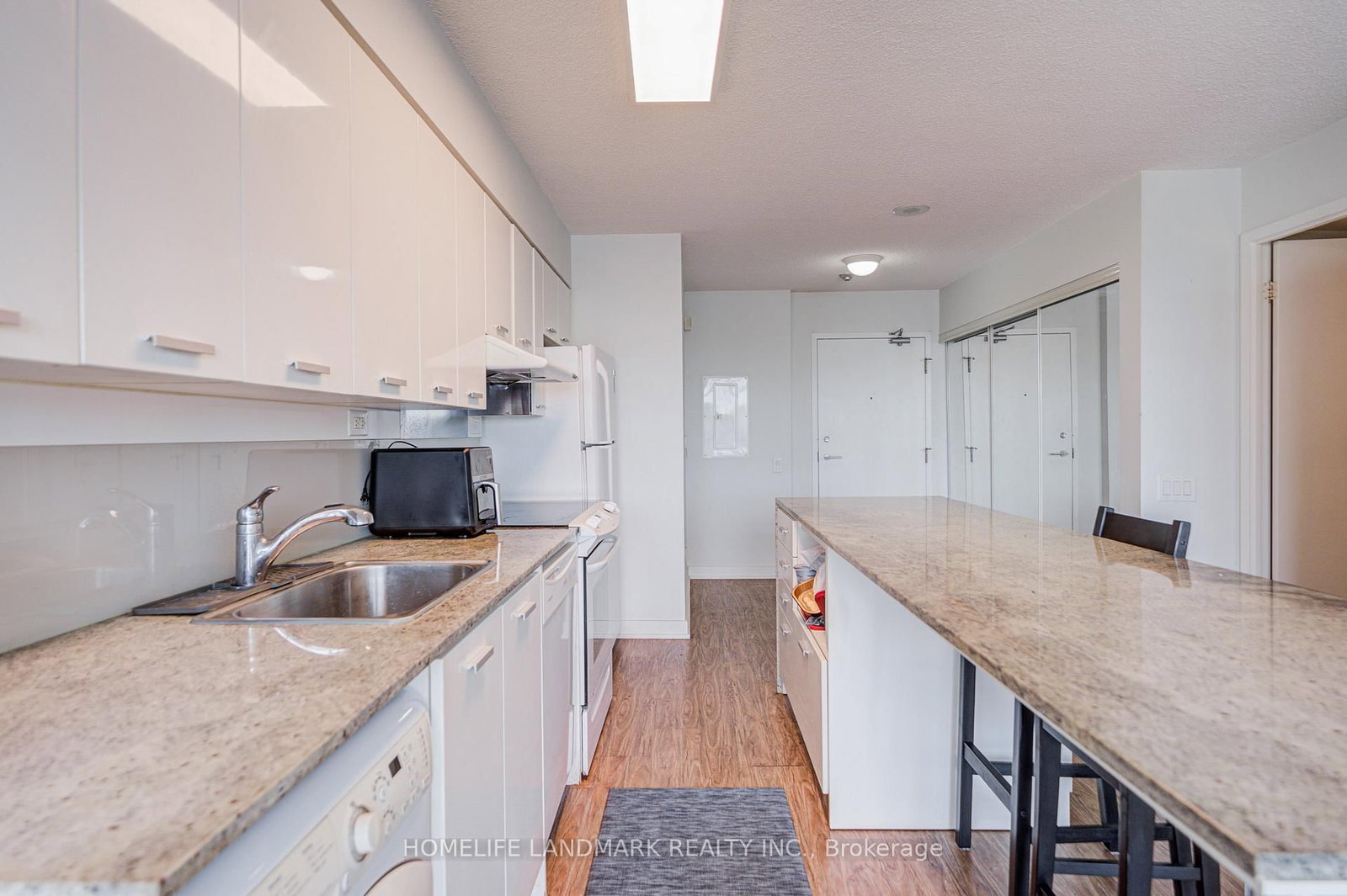 15 Singer Court • #305 • Toronto, ON photo 16