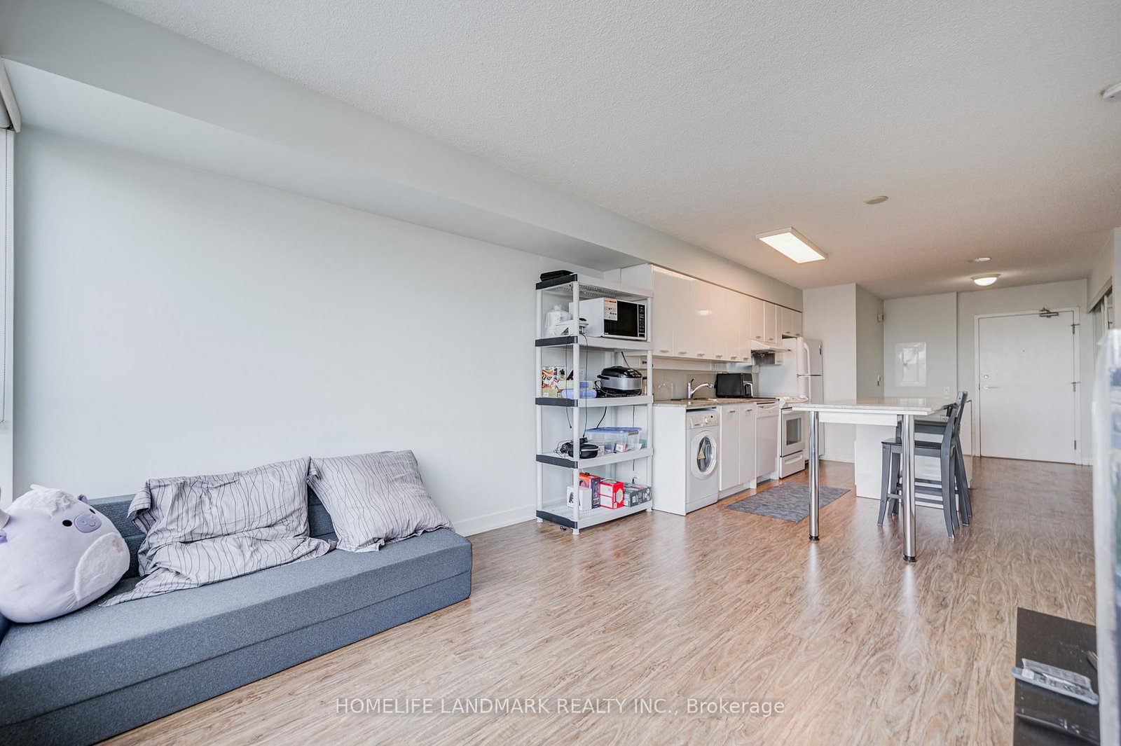 15 Singer Court • #305 • Toronto, ON photo 21