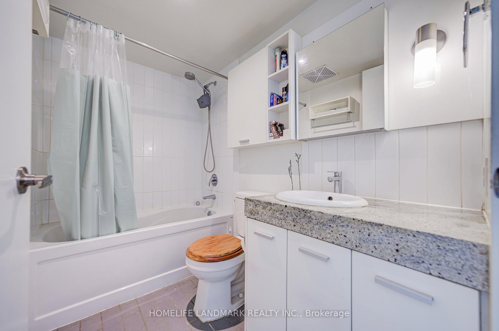 15 Singer Court • #305 • Toronto, ON photo 23