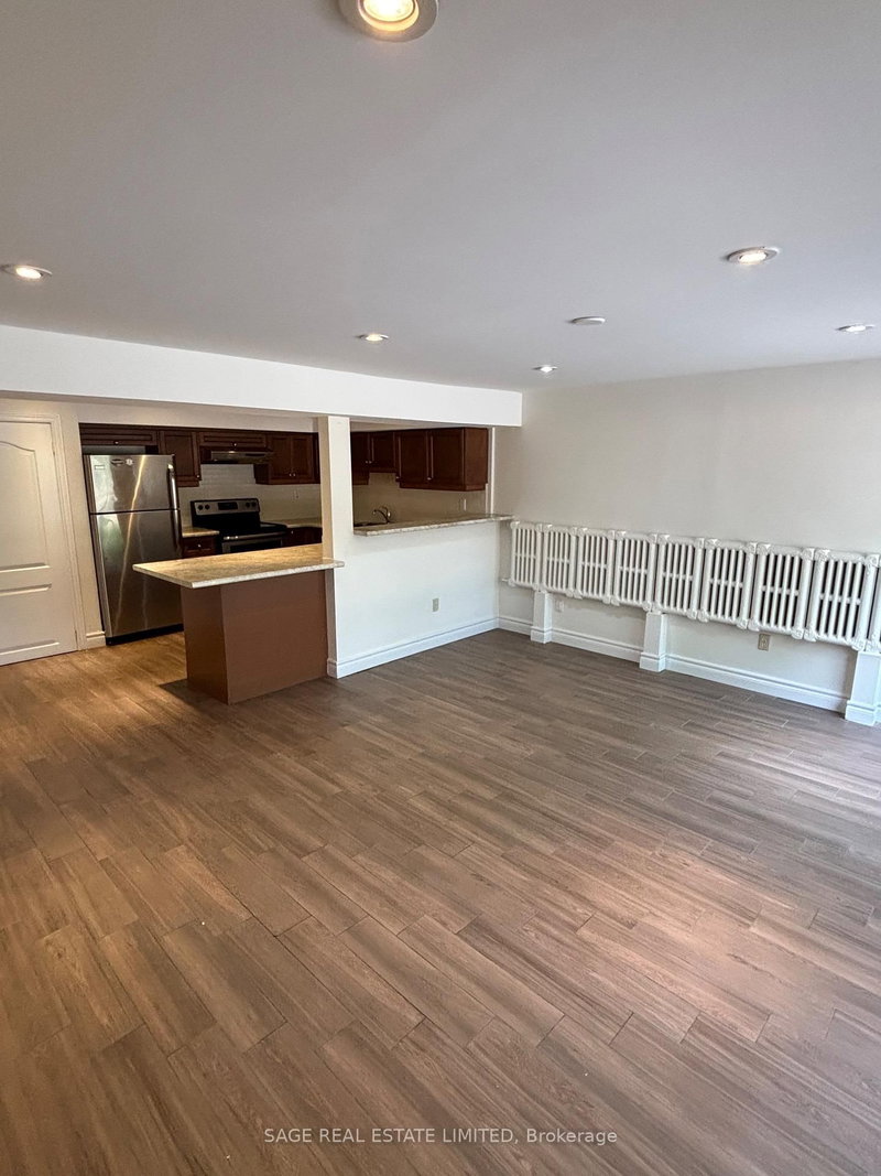 W/O - 1671 Bathurst Street