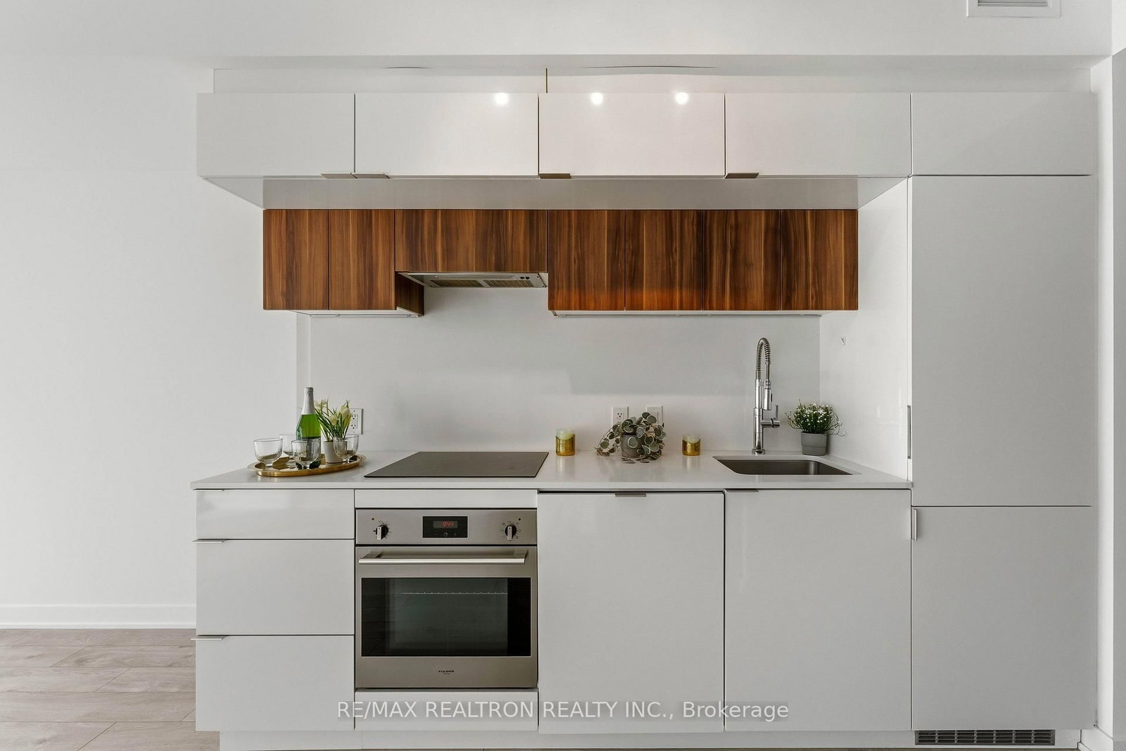 185 Roehampton Avenue • #510 • Toronto, ON photo 10