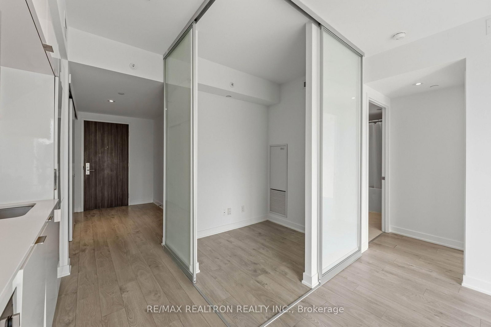 185 Roehampton Avenue • #510 • Toronto, ON photo 12