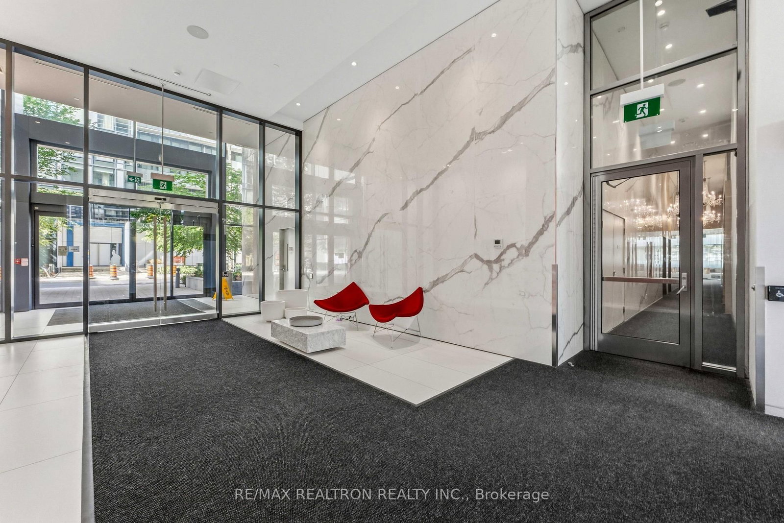 185 Roehampton Avenue • #510 • Toronto, ON photo 5